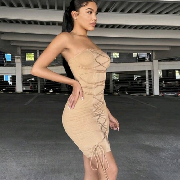 Nwt Satin Dress Size Medium - Picture 8 of 13